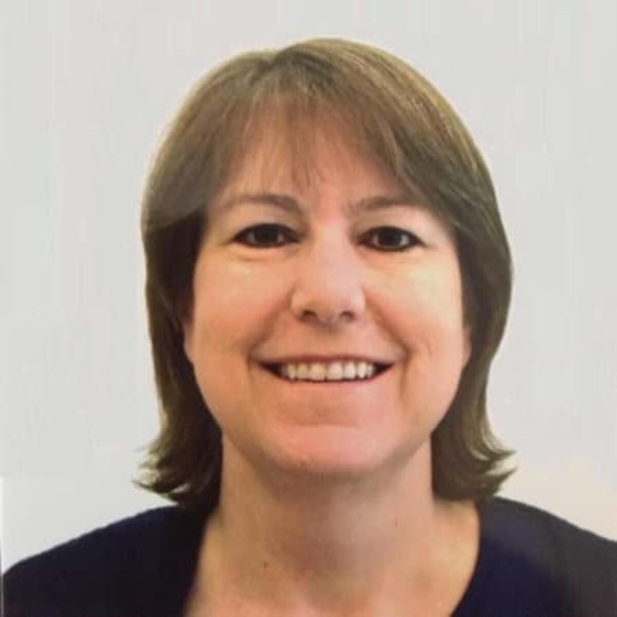 Cassie Crossley Headshot