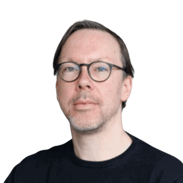 Benjamin_Bischoff-removebg-preview